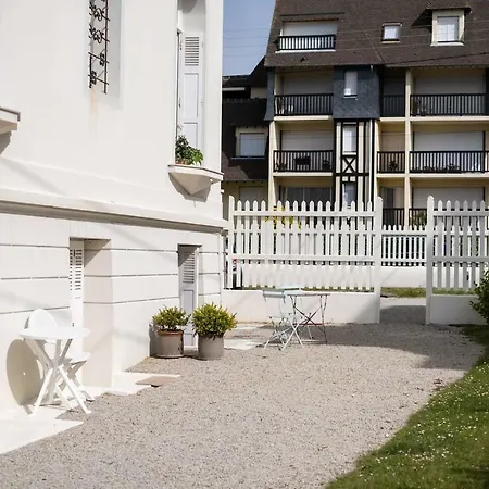 Villa Saint Laurent - Appartement- Les Locations De Proust Cabourg Exterior photo